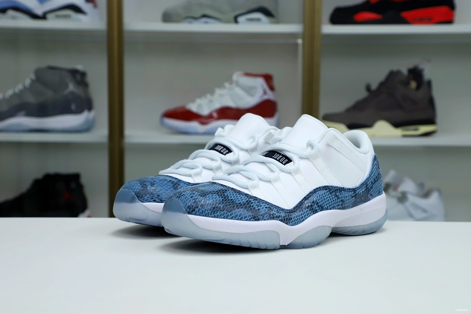 Jordan Jordan 11 “navy snakeskin” Air 0806